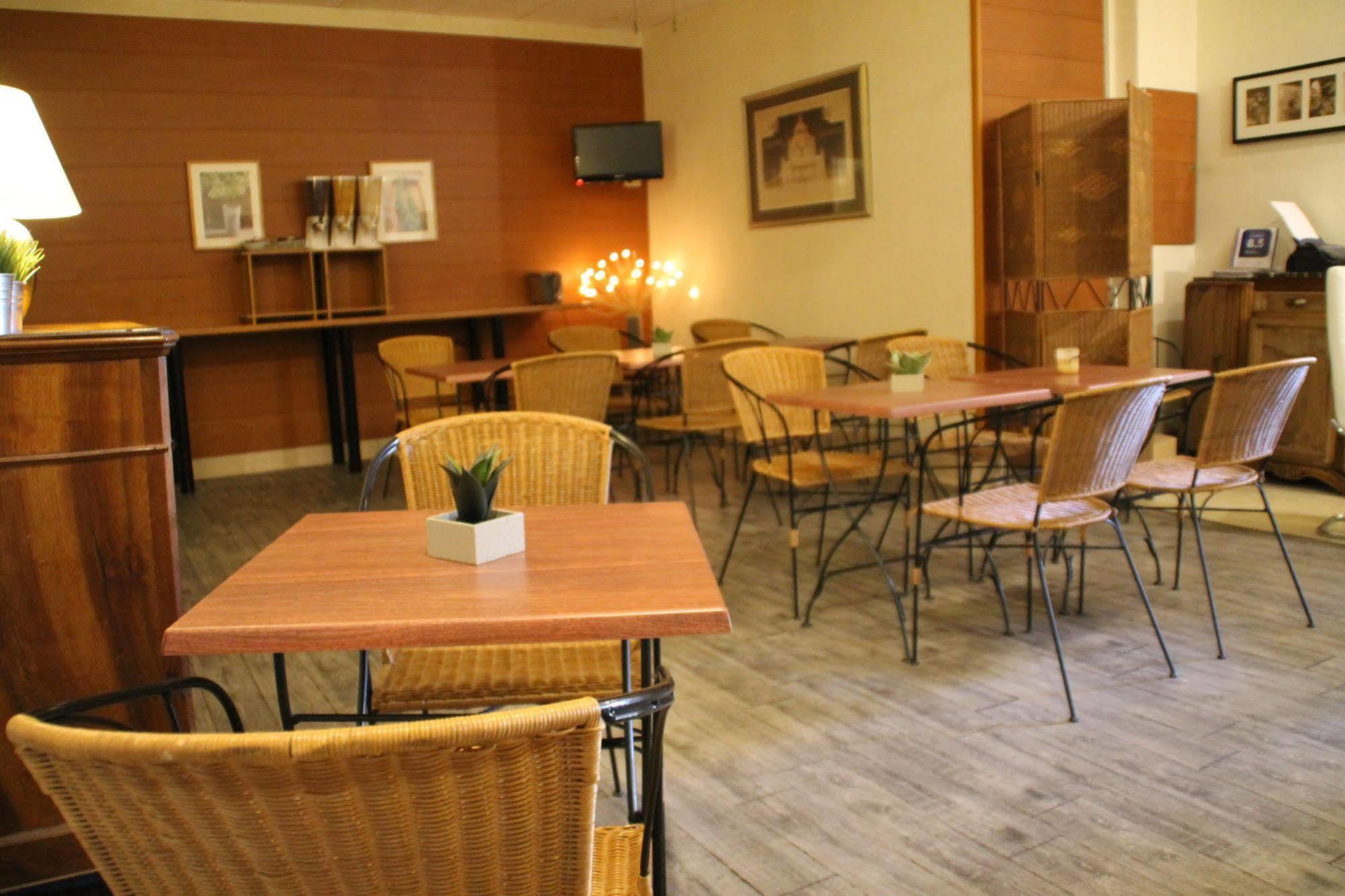 Riviere Hotel